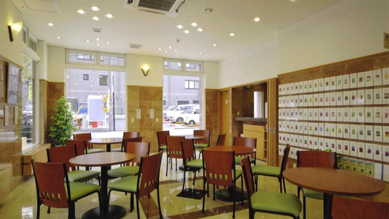 Toyoko Inn Wako-Shi Ekimae Buitenkant foto